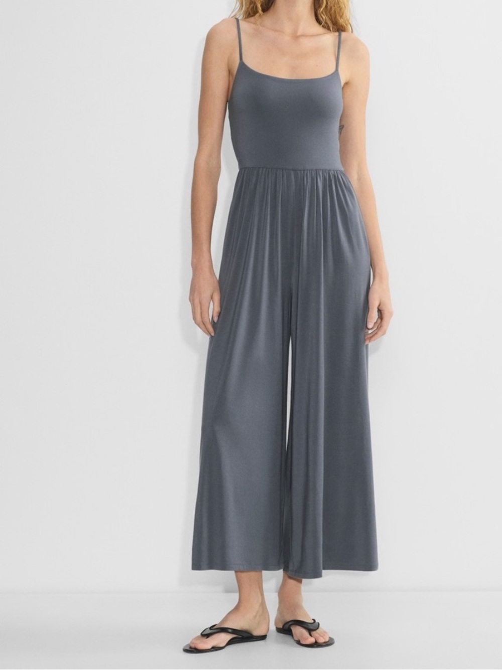 Aritzia Wilfred Market Jumpsuit wide-leg fit
flare soft stretch XS